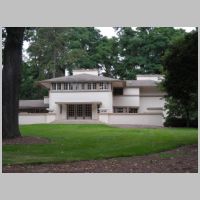 Mrs. A. W. Gridley House (1906), Batavia, IL, photo G LeTourneau, Wikipedia.JPG